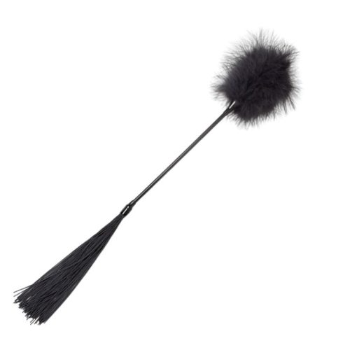 Duster + černý bič – kvalitní intimní kosmetika